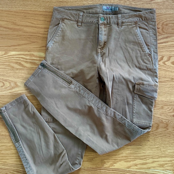 Vineyard Vines NWOT Garment Dyed Skinny Utility Pant (4) - Picture 2 of 14